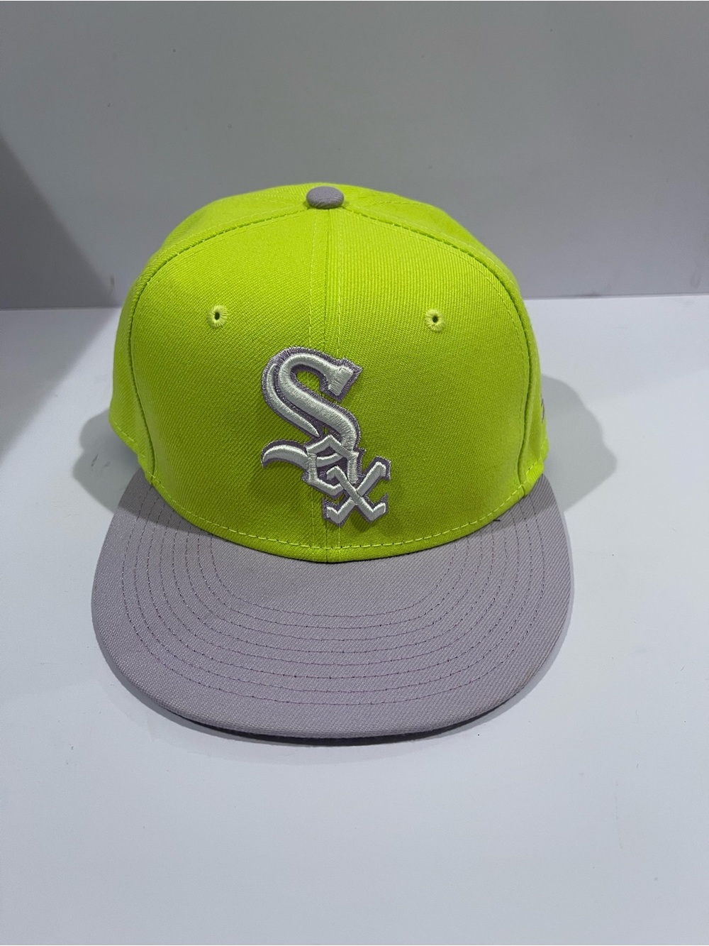 Chicago White Sox New Era 9Fifty Snapback Hat Cap MLB Baseball Neon Green EUC